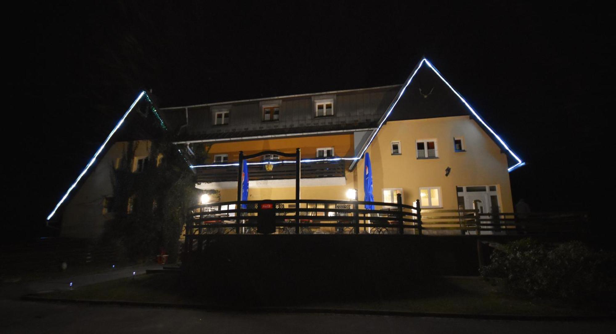 Penzion Gaudeamus Milovy Exterior foto